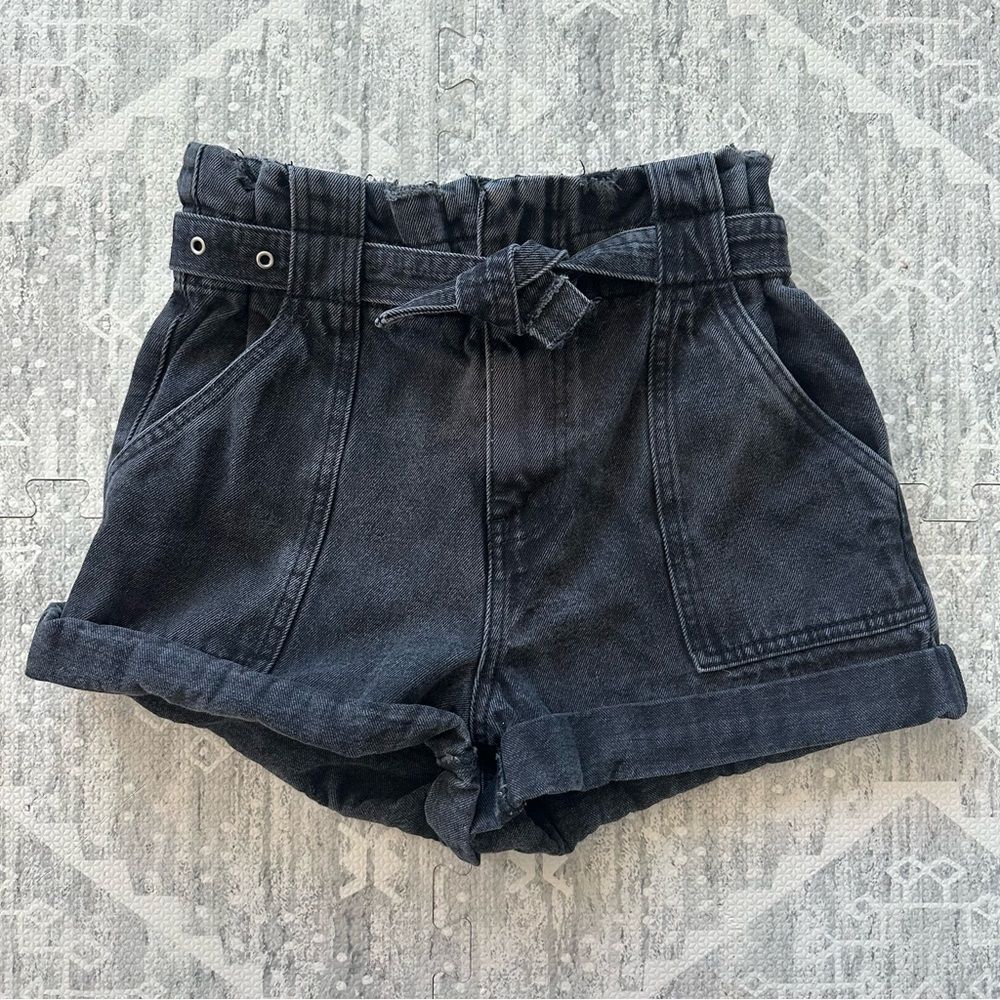 Signature 8 Black Acid Wash Paperbag Belt High Waisted Cuffed Denim Short Size S